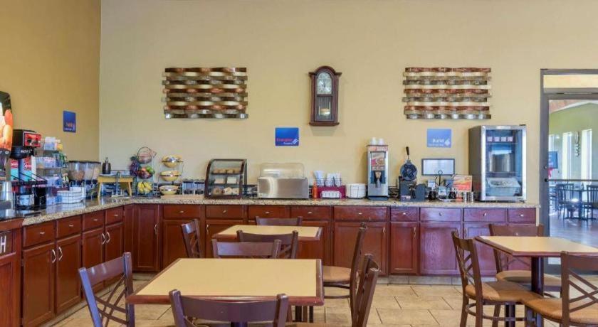 Best Western Taylor Inn Extérieur photo